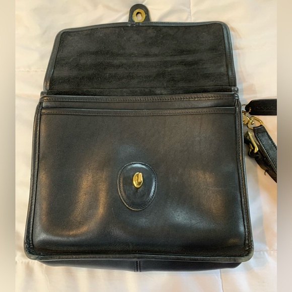 Coach Willis 9927 Messenger Crossbody Bag with Hang Tag Fob Rare - Picture 11 of 11